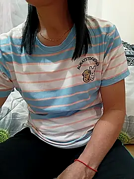 Snapshot of Asian_girl13 chatting on 03-02-26, 07:59 Asian girl13 online show from 03-02-26, 07:59