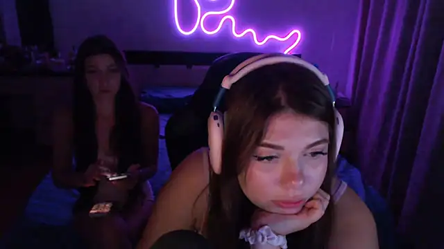 helengilmor online show from 09-08-25, 06:29