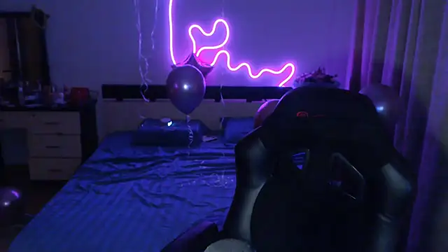 helengilmor online show from 09-09-25, 03:55