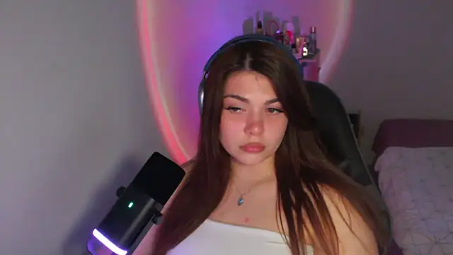 helengilmor online show from 04-26-26, 02:15