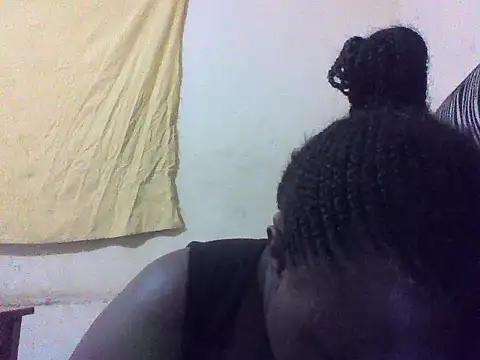 Snapshot of Pretty_kellyn chatting on 01-13-25, 04:19 Pretty kellyn online show from 01-13-25, 04:19