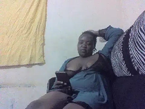 Snapshot of Pretty_kellyn chatting on 01-20-25, 03:50 Pretty kellyn online show from 01-20-25, 03:50