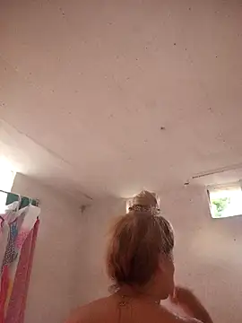 Snapshot of natally_ross21 chatting on 11-23-25, 11:10 natally ross21 online show from 11-23-25, 11:10