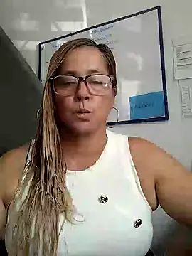 natally ross21 online show from 06-11-26, 02:15