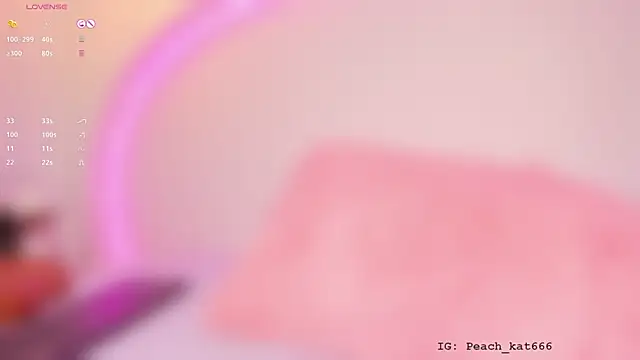 Snapshot of katiepeach_ chatting on 01-18-25, 03:38 katiepeach online show from 01-18-25, 03:38