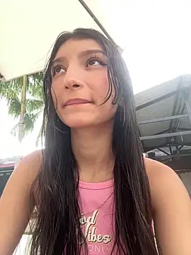 loly-yandere online show from 12-18-24, 08:25