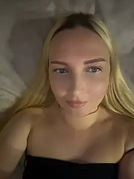 Snapshot of Aleksandrakis chatting on 07-15-26, 02:44 Aleksandrakis online show from 07-15-26, 02:44