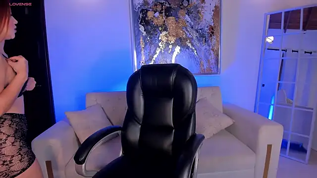 SamanthaKlein  online show from 02-08-25, 04:14