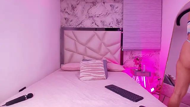 kendal rossi online show from 04-11-26, 03:00