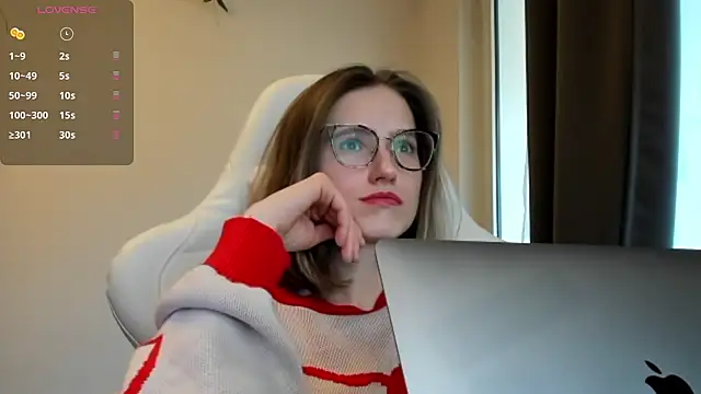 Snapshot of Sexy_Sweets chatting on 02-06-25, 11:10 Sexy Sweets online show from 02-06-25, 11:10