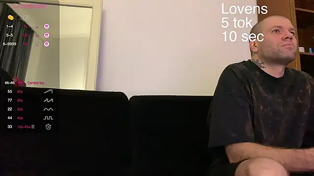 Snapshot of Sexy_Sweets chatting on 10-10-25, 06:29 Sexy Sweets online show from 10-10-25, 06:29