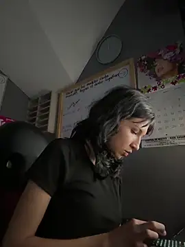 Naomi-Haruno online show from 05-11-26, 05:24
