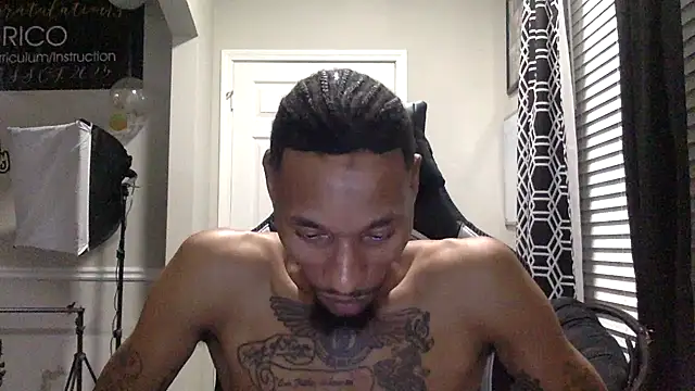 Snapshot of KingDerRico chatting on 01-09-26, 03:09 KingDerRico online show from 01-09-26, 03:09