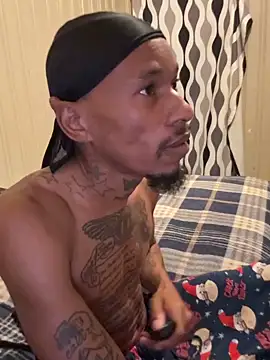 Snapshot of KingDerRico chatting on 03-16-26, 05:39 KingDerRico online show from 03-16-26, 05:39