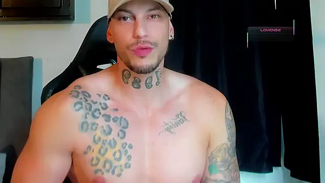 Snapshot of RickG_Oficial chatting on 03-27-26, 09:14 RickG Oficial online show from 03-27-26, 09:14