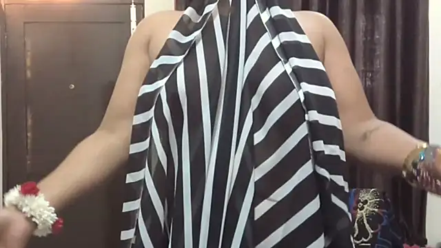 Gulaboo bhabi online show from 02-25-25, 09:09