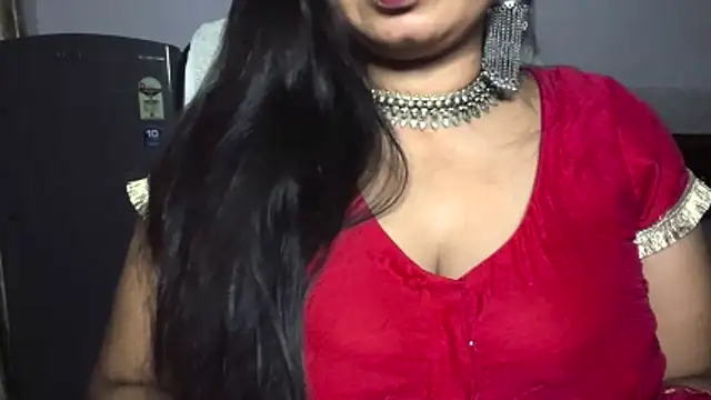Snapshot of Gulaboo_bhabi chatting on 06-14-26, 05:15 Gulaboo bhabi online show from 06-14-26, 05:15