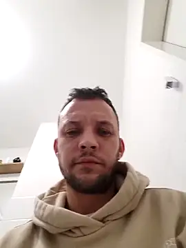 Chriso0007 online show from 10-17-25, 01:42