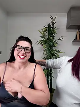 carolyne2023 online show from 12-04-25, 08:45