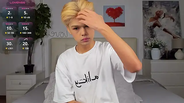 Felix Rey online show from 02-15-25, 05:50