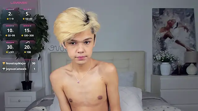 Felix Rey online show from 03-20-25, 10:40