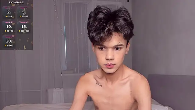 Snapshot of Felix_Rey chatting on 07-16-26, 06:36 Felix Rey online show from 07-16-26, 06:36