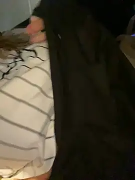 Snapshot of Sweet___Emily chatting on 12-06-24, 05:33 Sweet   Emily online show from 12-06-24, 05:33