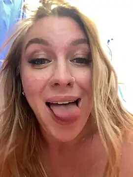 Snapshot of Sweet___Emily chatting on 01-24-25, 05:53 Sweet   Emily online show from 01-24-25, 05:53