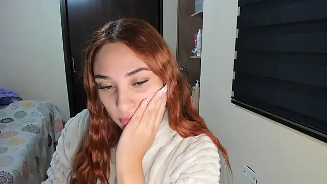 Amy Walker online show from 10-12-25, 06:40