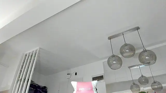 IreneVON online show from 12-04-25, 04:11