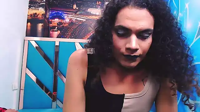 Snapshot of aleja_mistress_ chatting on 12-22-24, 03:44 aleja mistress online show from 12-22-24, 03:44