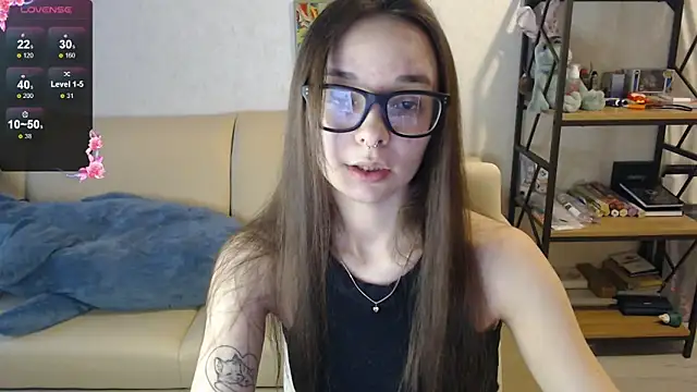 Snapshot of Amarieni chatting on 12-09-24, 01:13 Amarieni online show from 12-09-24, 01:13