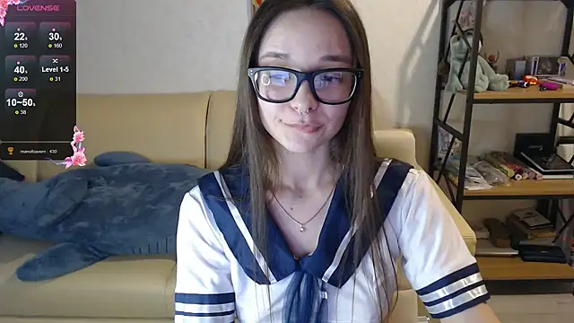 Snapshot of Amarieni chatting on 12-19-24, 02:24 Amarieni online show from 12-19-24, 02:24