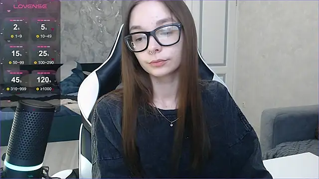 Snapshot of Amarieni chatting on 02-27-25, 11:41 Amarieni online show from 02-27-25, 11:41