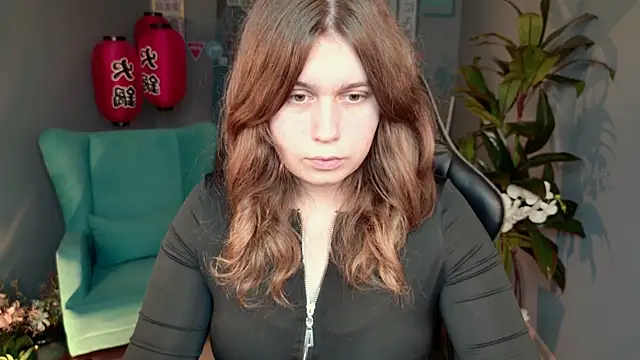 FioraMarmoris online show from 11-13-25, 01:10