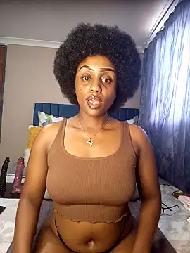 Snapshot of Queen-Chocolate chatting on 01-24-25, 03:13 Queen-Chocolate online show from 01-24-25, 03:13