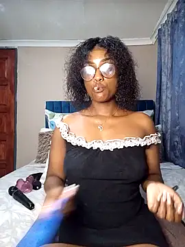 Snapshot of Queen-Chocolate chatting on 01-31-25, 02:58 Queen-Chocolate online show from 01-31-25, 02:58