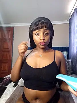 Snapshot of Queen-Chocolate chatting on 02-27-25, 05:56 Queen-Chocolate online show from 02-27-25, 05:56