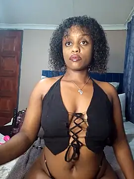 Snapshot of Queen-Chocolate chatting on 03-09-25, 09:14 Queen-Chocolate online show from 03-09-25, 09:14