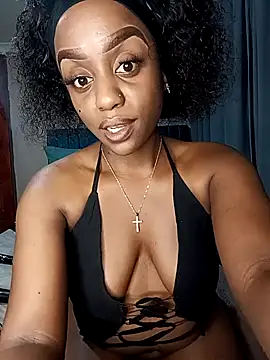 Snapshot of Queen-Chocolate chatting on 09-14-25, 10:53 Queen-Chocolate online show from 09-14-25, 10:53