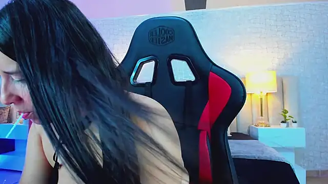 Snapshot of sara_parker069 chatting on 12-17-24, 12:34 sara parker069 online show from 12-17-24, 12:34