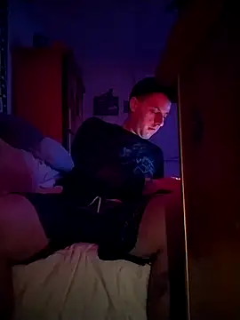 Snapshot of thatdude9_9_9 chatting on 12-19-25, 08:21 thatdude9 9 9 online show from 12-19-25, 08:21