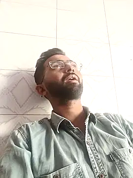 Snapshot of sagarghai07 chatting on 10-25-25, 09:28 sagarghai07 online show from 10-25-25, 09:28