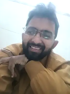 Snapshot of sagarghai07 chatting on 10-31-25, 03:07 sagarghai07 online show from 10-31-25, 03:07