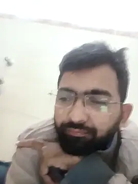 Snapshot of sagarghai07 chatting on 11-05-25, 12:21 sagarghai07 online show from 11-05-25, 12:21