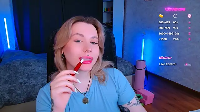 Snapshot of Blueberry-baby chatting on 12-01-24, 07:47 Blueberry-baby online show from 12-01-24, 07:47