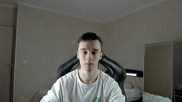 Snapshot of MasonWarholl chatting on 03-02-25, 06:08 MasonWarholl online show from 03-02-25, 06:08