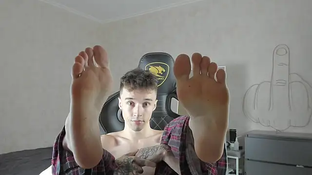 Snapshot of MasonWarholl chatting on 09-11-25, 08:31 MasonWarholl online show from 09-11-25, 08:31