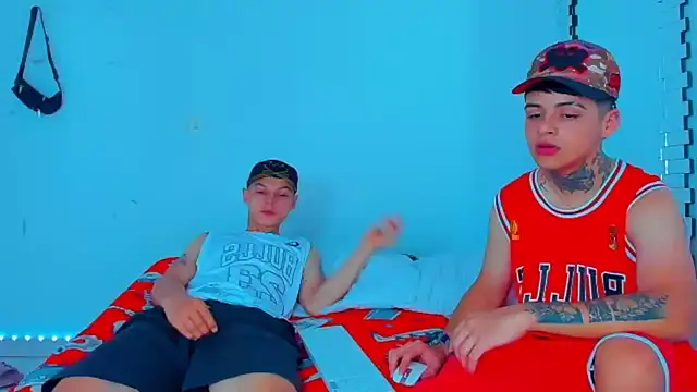 HOT boy2025 online show from 12-18-24, 06:35