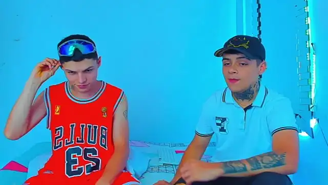 HOT boy2025 online show from 02-03-25, 08:03